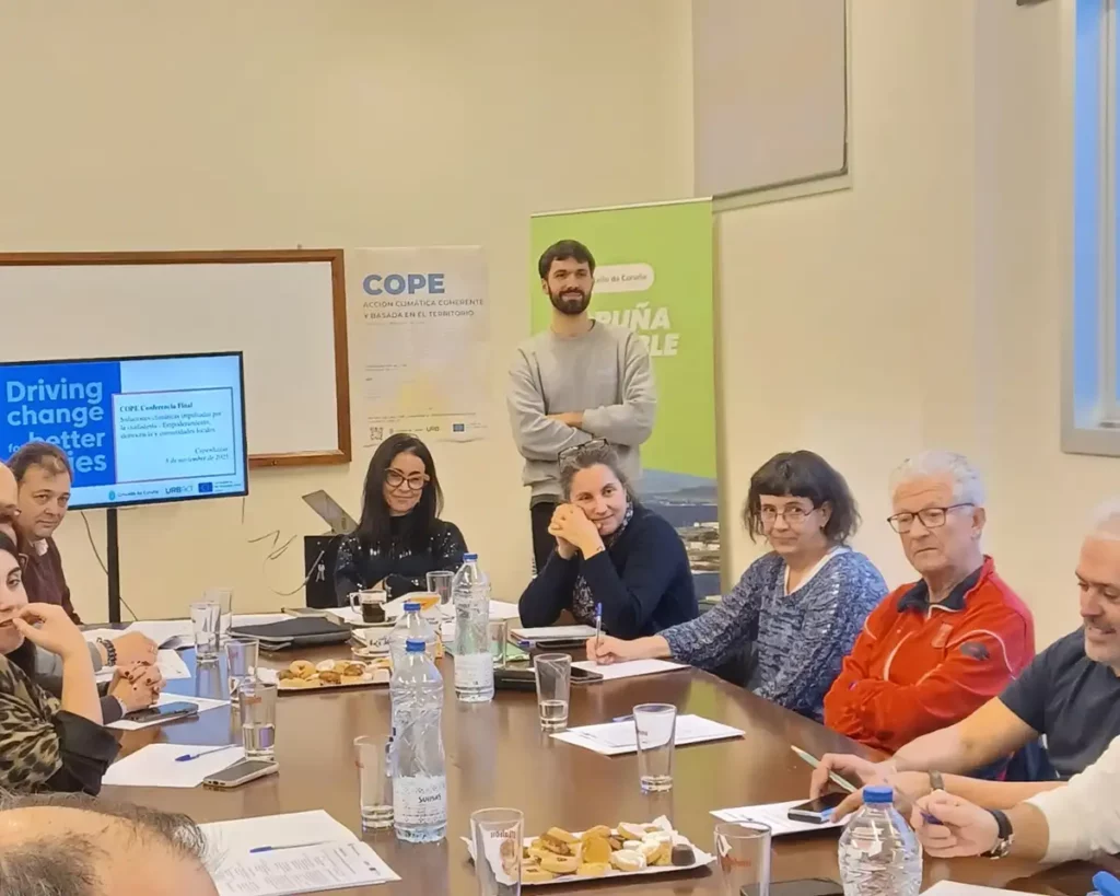 Consensus participó en el 5º encuentro  del Grupo Local del proyecto URBACT COPE, celebrado en en el barrio Sagrada Familia de A Coruña, el 10 de noviembre de 2025.