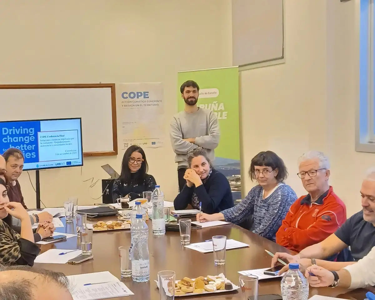 Consensus participó en el 5º encuentro del Grupo Local del proyecto URBACT COPE, celebrado en en el barrio Sagrada Familia de A Coruña, el 10 de noviembre de 2025.